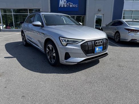 Used 2021 Audi e-tron Premium w/ Convenience Plus Package AWD/4WD image 6