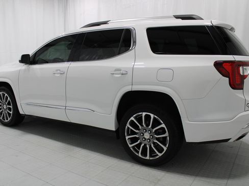 Used 2023 GMC Acadia Denali AWD/4WD image 8