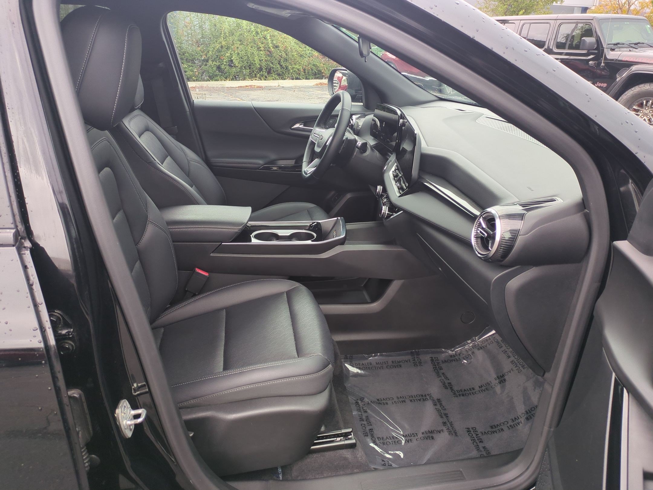 Used 2025 Chevrolet Equinox LT w/ Convenience Package II AWD/4WD image 30