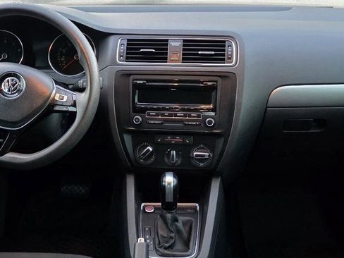 Used 2015 Volkswagen Jetta SE image 15