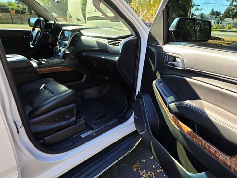 Used 2018 Chevrolet Tahoe Premier image 12