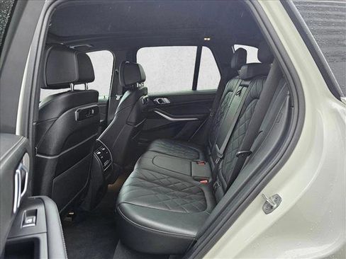 Used 2024 BMW X5 xDrive50e image 15