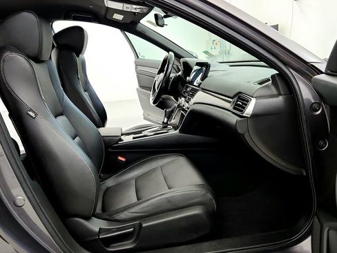 Used 2019 Honda Accord Sport image 17