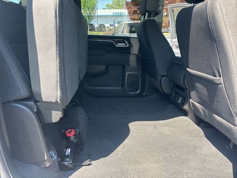 Used 2025 Chevrolet Silverado 2500 LT w/ Convenience Package image 14