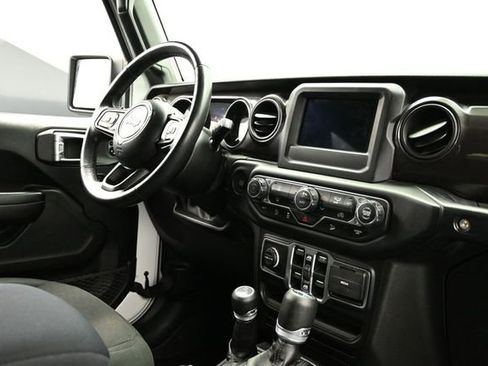 Certified 2019 Jeep Wrangler Unlimited Sport AWD/4WD image 17