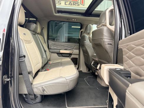 Used 2025 Ford F450 Platinum w/ Platinum Plus Package image 40