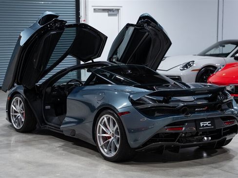 Used 2018 McLaren 720S Performance RWD image 59