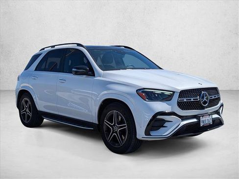 Used 2024 Mercedes-Benz GLE 350 4MATIC image 3