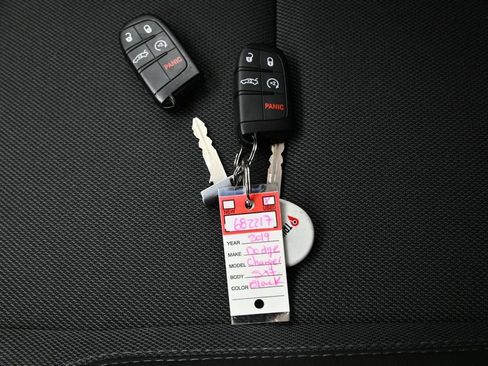 Used 2019 Dodge Charger SXT AWD/4WD image 30