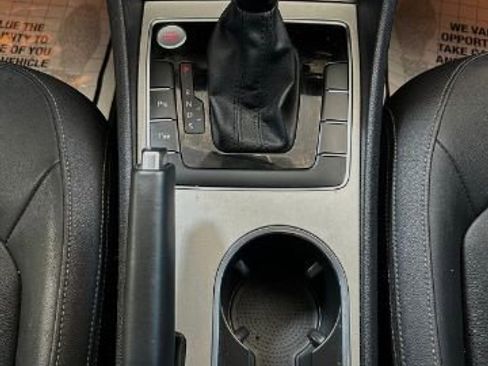 Used 2022 Volkswagen Passat 2.0T image 16