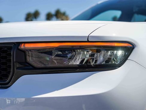 New 2025 Jeep Grand Cherokee L Limited w/ Luxury Tech Group II image 2