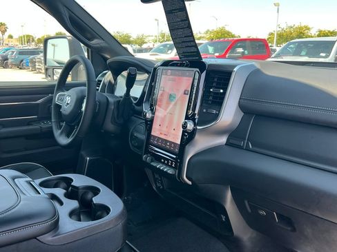 New 2026 RAM 2500 Laramie w/ Towing Technology Group AWD/4WD image 11
