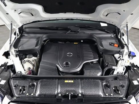 New 2026 Mercedes-Benz GLS 450 4MATIC image 10