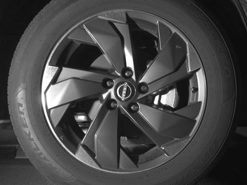 Used 2025 Nissan Rogue SV image 13