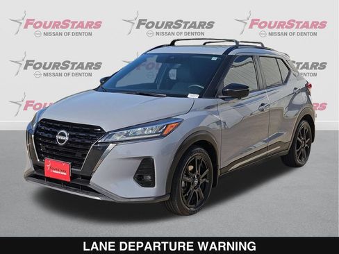 Used 2024 Nissan Kicks SR w/ SR Premium Package FWD image 9