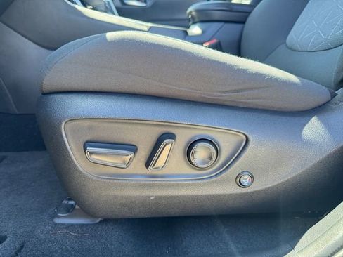 Used 2020 Toyota RAV4 XLE w/ Convenience Package AWD/4WD image 25