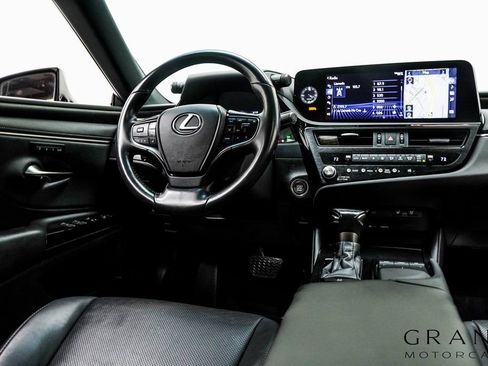 Used 2022 Lexus ES 350 w/ Premium Package image 19