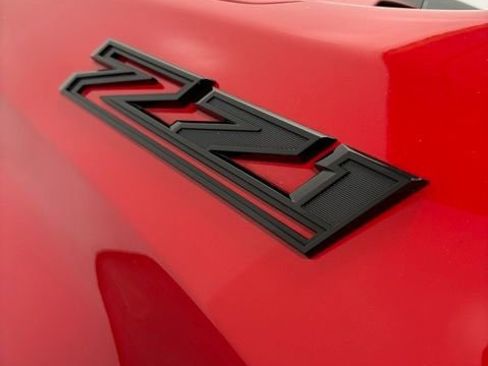 Used 2023 Chevrolet Silverado 1500 Custom Trail Boss w/ LPO, Dark Essentials Package image 13