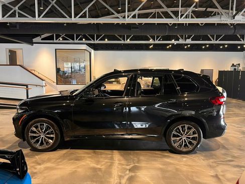 Used 2023 BMW X5 xDrive40i w/ M Sport Package image 2
