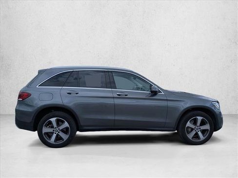 Used 2022 Mercedes-Benz GLC 300 4MATIC image 4