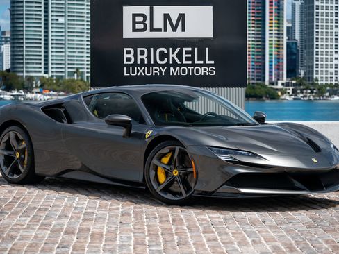 Used 2022 Ferrari SF90 Stradale AWD/4WD image 1