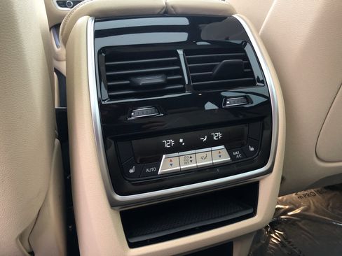 Used 2021 BMW X5 xDrive40i w/ Executive Package image 21