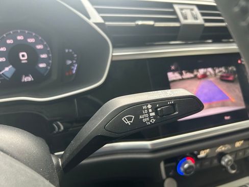 Used 2020 Audi Q3 2.0T Premium Plus w/ Premium Plus Package image 16