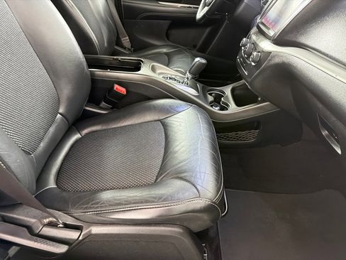 Used 2019 Dodge Journey Crossroad FWD image 23