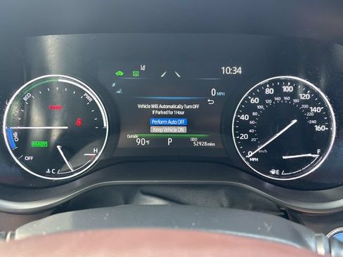 Used 2023 Toyota Sienna Platinum FWD image 18