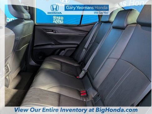 Used 2025 Toyota Camry XSE FWD image 18