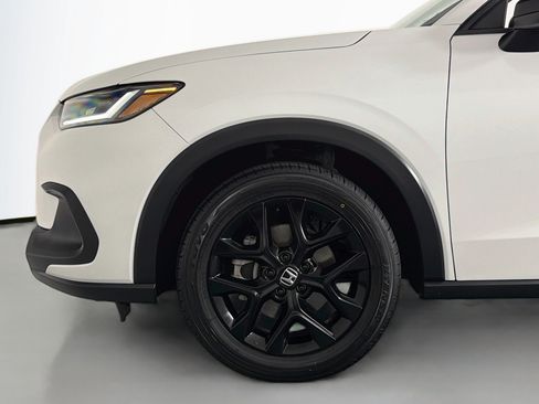 Used 2023 Honda HR-V Sport image 10