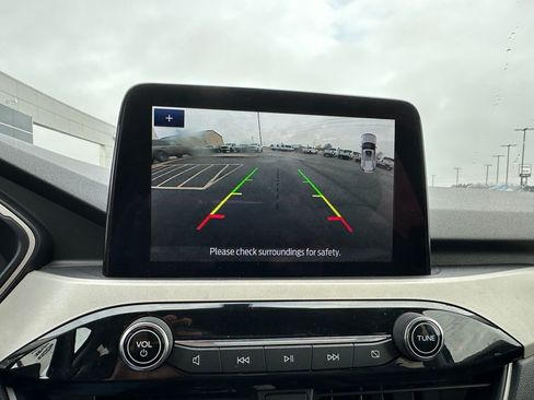 Certified 2022 Ford Escape SEL image 10