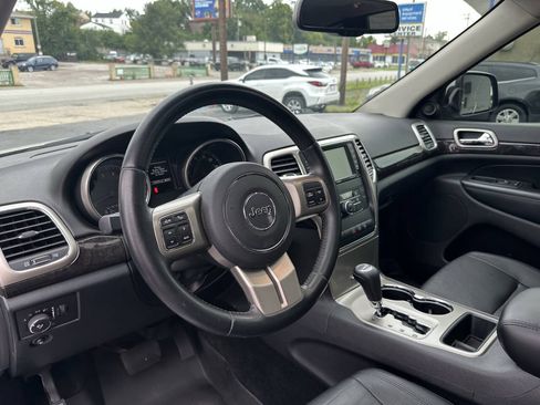Used 2012 Jeep Grand Cherokee Altitude AWD/4WD image 22