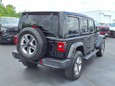 Used 2021 Jeep Wrangler Unlimited Sahara AWD/4WD image 4