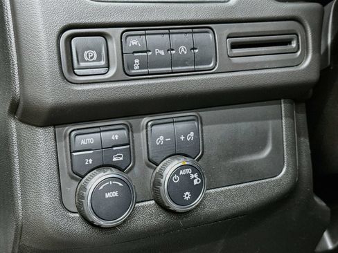 Used 2024 Chevrolet Tahoe LT AWD/4WD image 12