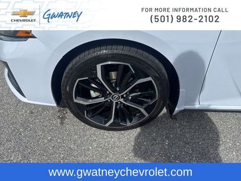 Used 2024 Nissan Altima 2.5 SR w/ SR Premium Package image 9