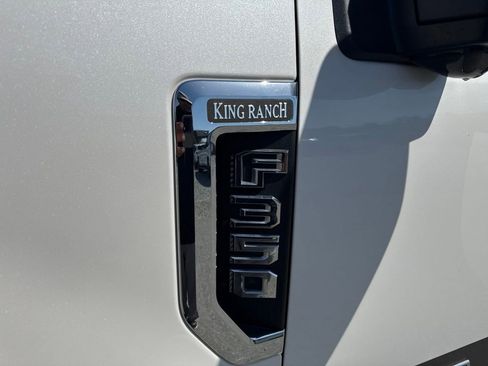 Used 2018 Ford F350 King Ranch w/ King Ranch Ultimate Package AWD/4WD image 31