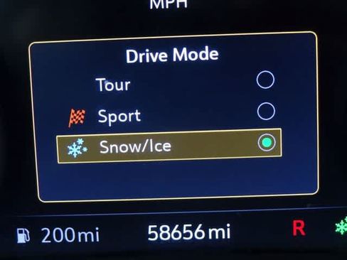 Used 2023 Buick Envision Essence w/ Sport Touring Package FWD image 40