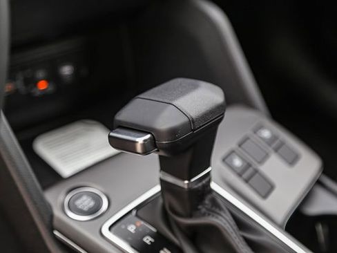 New 2026 Kia Sportage EX FWD image 21