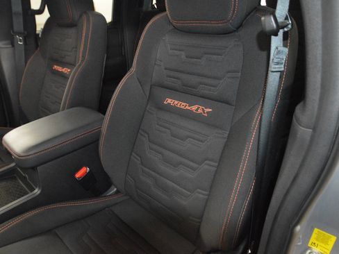 Used 2024 Nissan Frontier PRO-4X w/ Pro Convenience Package image 30