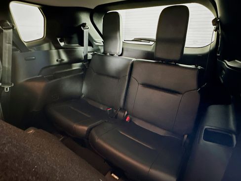 Used 2023 Mitsubishi Outlander SE image 29