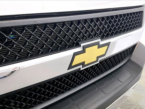 Used 2023 Chevrolet Express 3500 LT w/ LT Preferred Equipment Group image 21