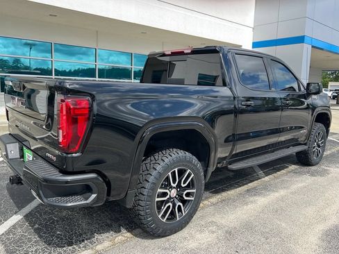 New 2026 GMC Sierra 1500 AT4 w/ AT4 Premium Package AWD/4WD image 4