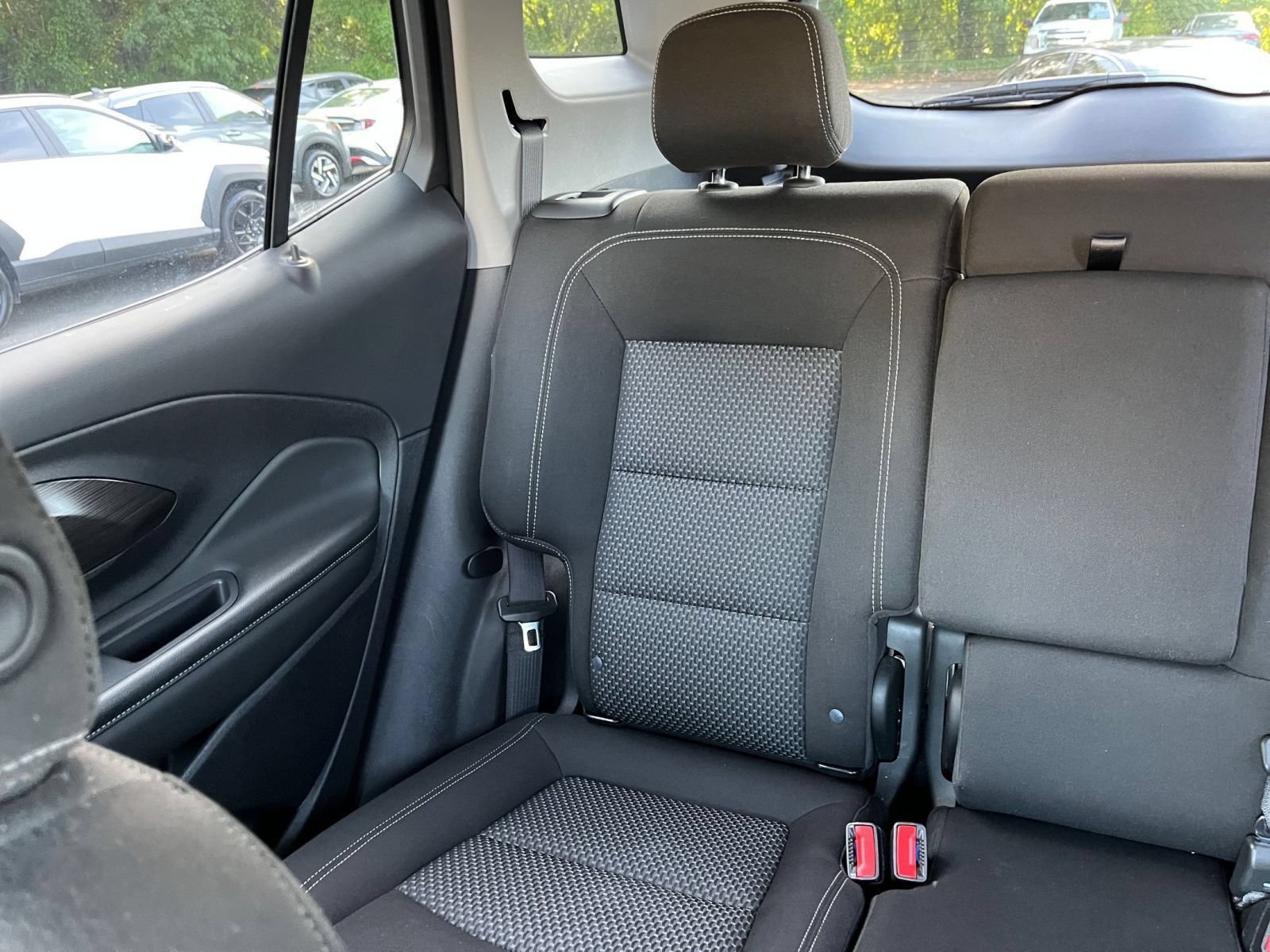 Used 2024 GMC Terrain SLE FWD image 41