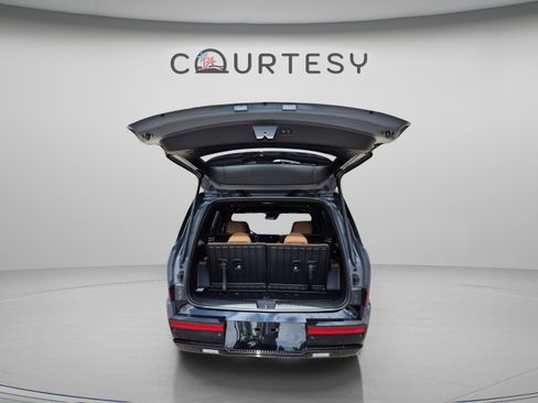 New 2026 Hyundai Santa Fe Calligraphy FWD image 9