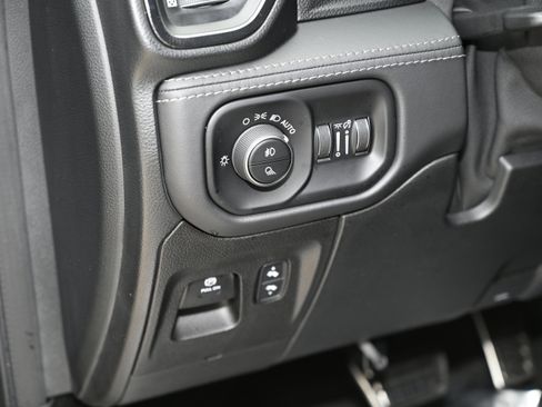 Used 2022 RAM 1500 TRX w/ TRX Level 1 Equipment Group image 18