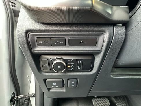 Used 2024 Ford F150 Lariat w/ Equipment Group 502A High image 4