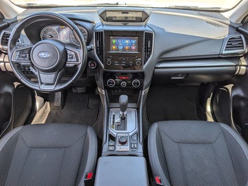 Used 2019 Subaru Forester Premium AWD/4WD image 4