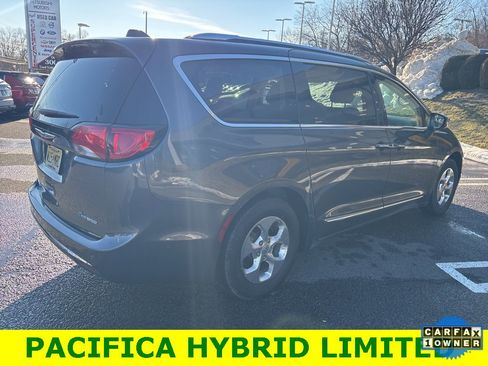 Used 2018 Chrysler Pacifica Limited w/ Advanced Safetytec Group image 4