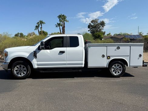 Used 2022 Ford F250 XL w/ STX Appearance Package RWD image 11